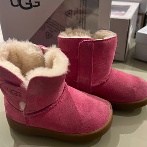 UGG toddler I Keelan